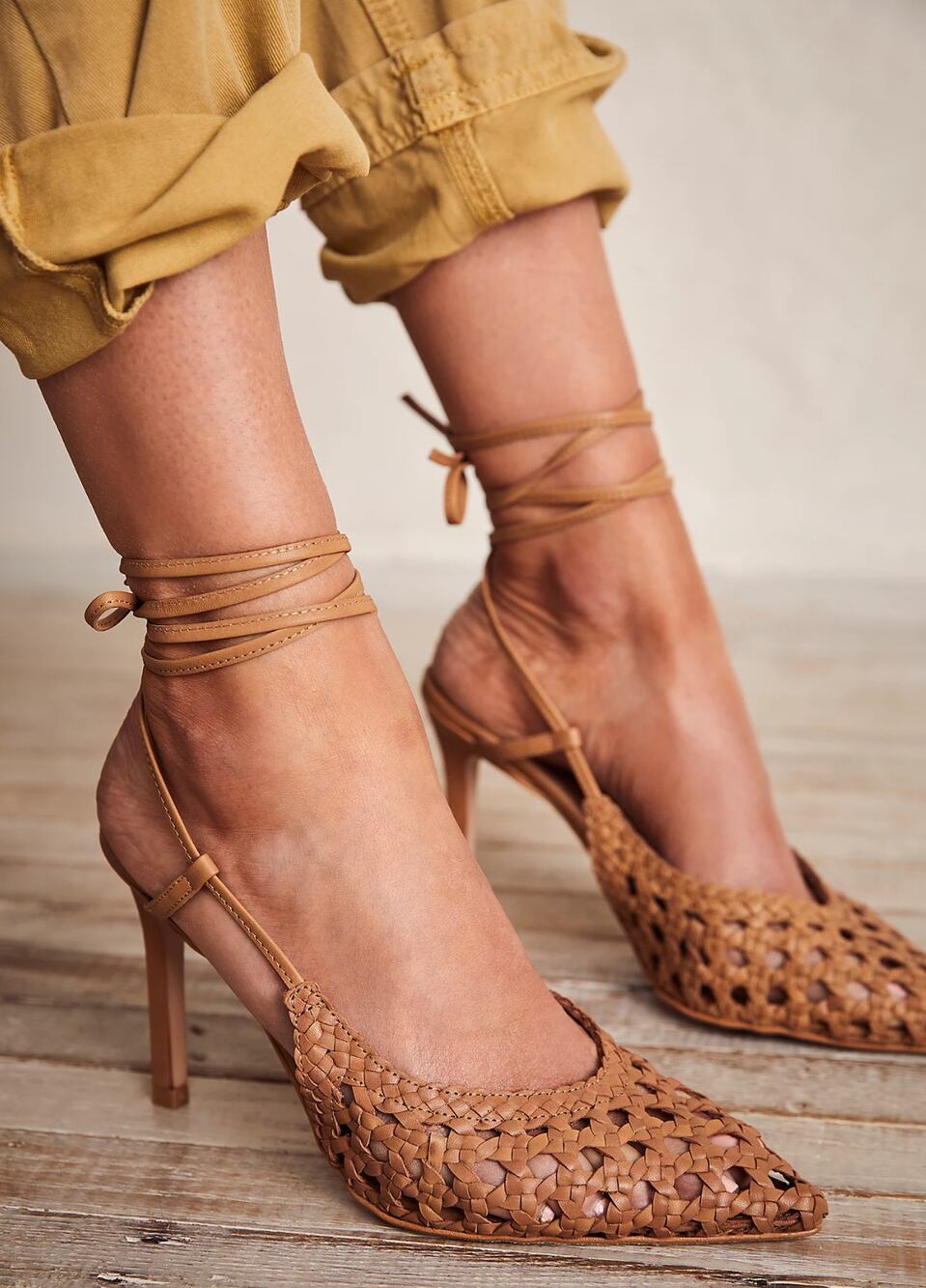 Alohas Sandstorm Wrap Heels